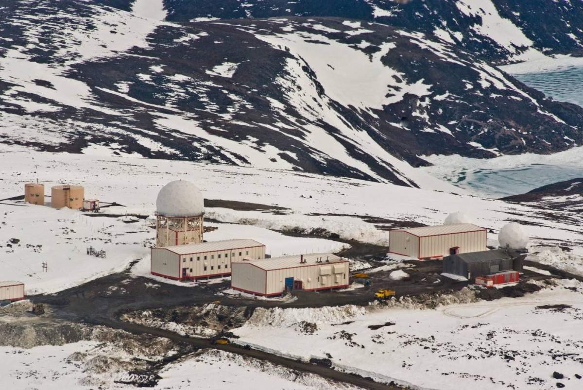 One of the 47 radar sites of Canada’s North Warning System, operated by Nasittuq. The chain of sites stretches across the 70th parallel, from Alaska to Greenland.