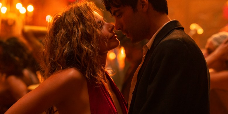 In ‘Babylon’ Trailer Margot Robbie, Brad Pitt Reveal Dark Side Of Hollywood