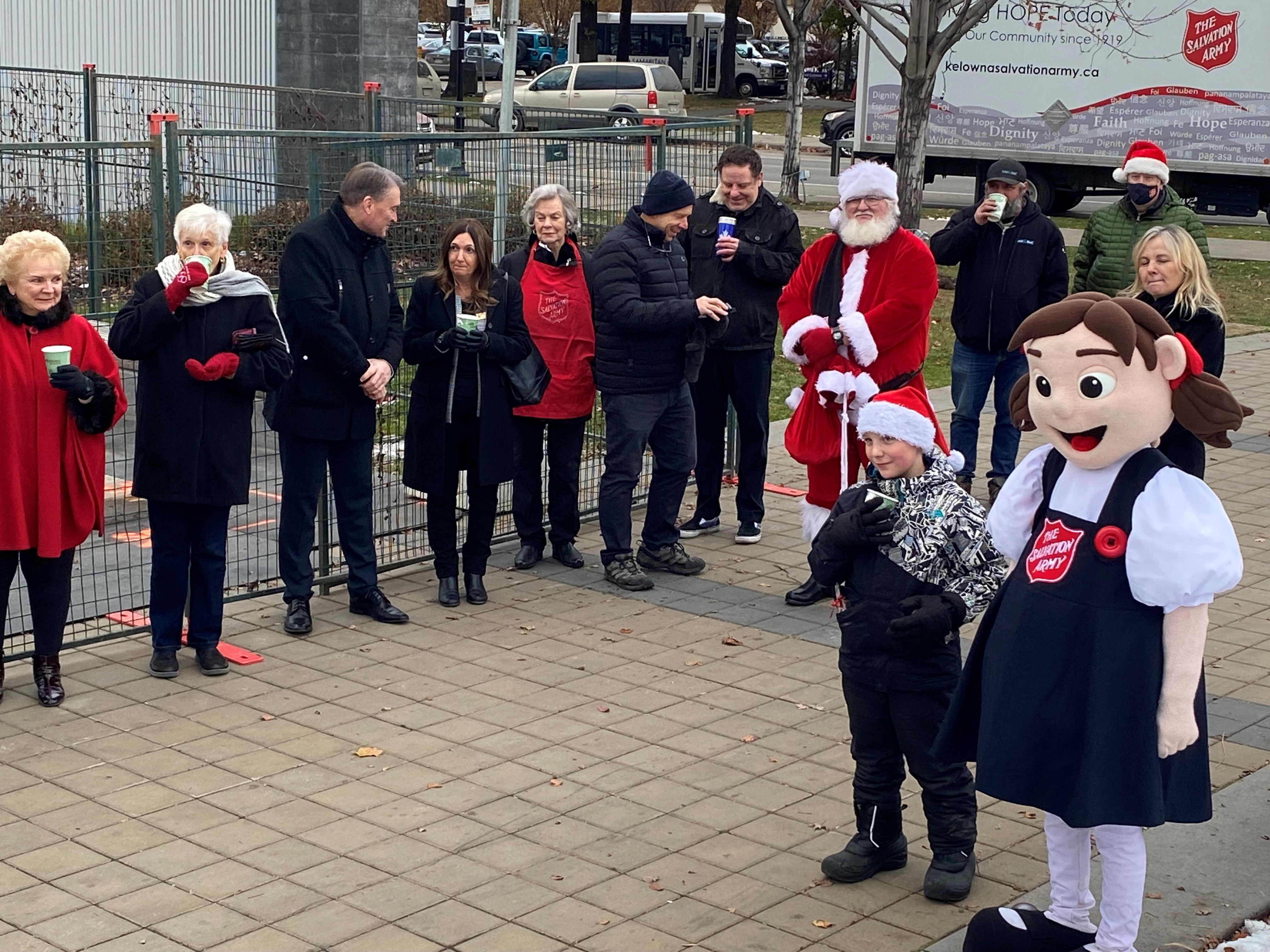 Salvation Army Christmas Kettle Campaign kicks off in the Okanagan -  Okanagan