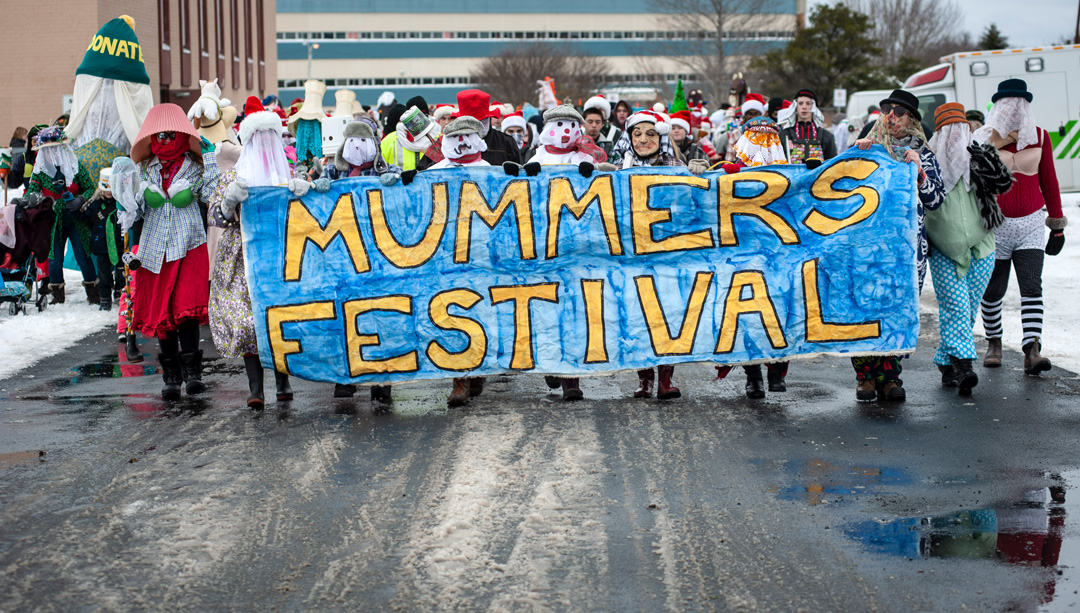 mummers festival parade