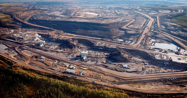 Oilsands execs say nowhere to invest in green technology, despite record profits