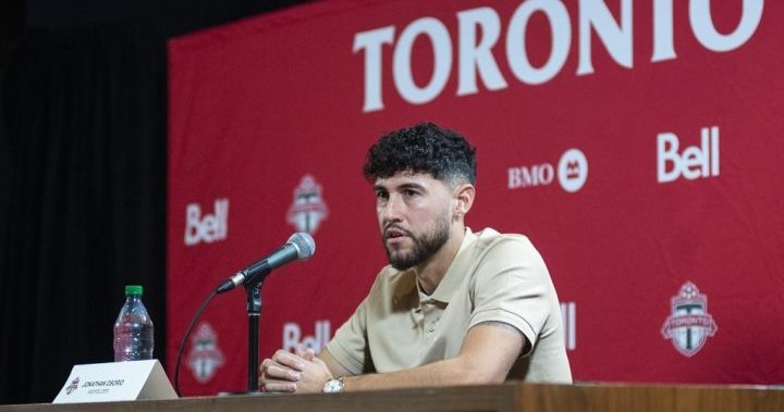 Osorio espère que sa décision de rester avec le Toronto FC aidera à développer le soccer à domicile
