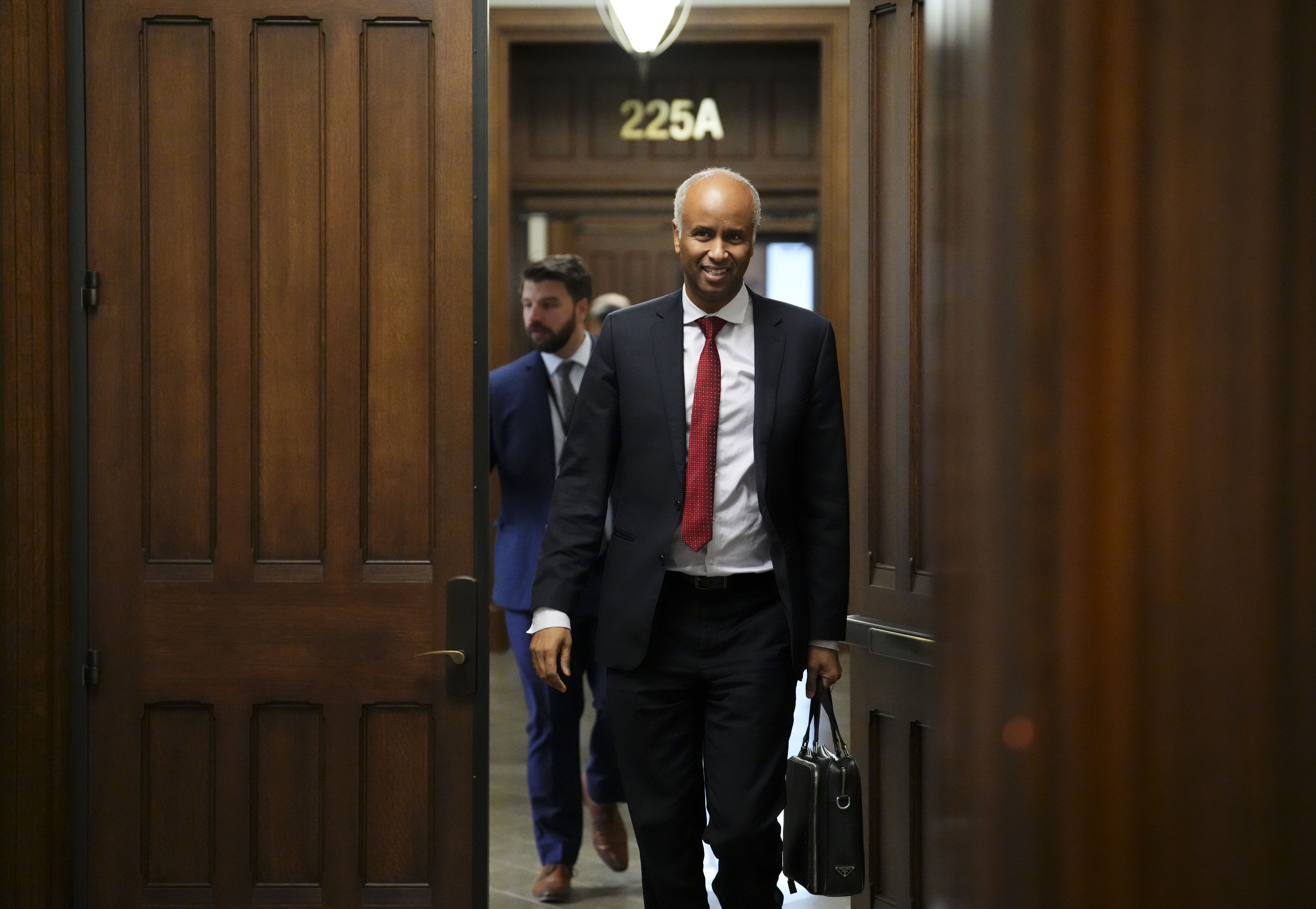 Canada needs skilled immigrants to help build home supply, housing minister says – National | 24CA News