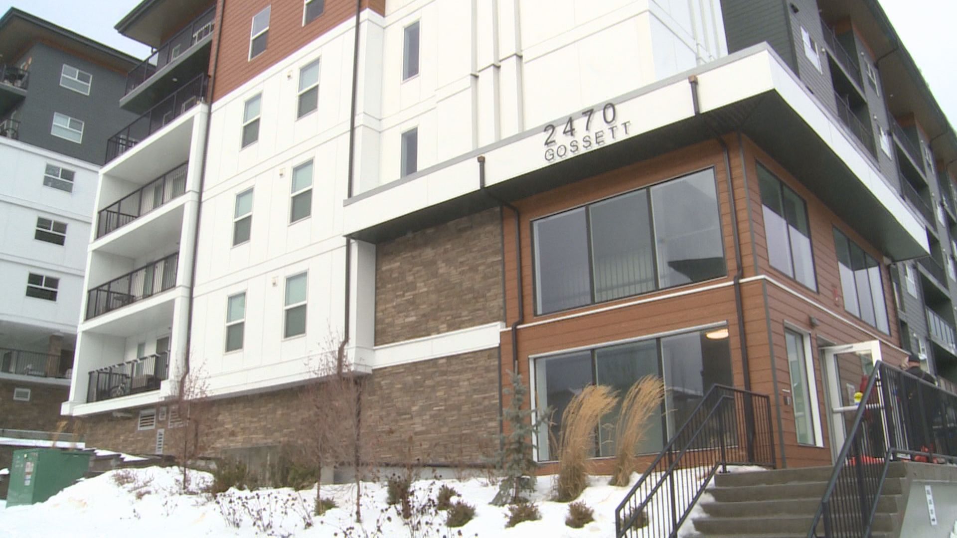 Some residents allowed back following gas leak at West Kelowna condo – Okanagan | 24CA News