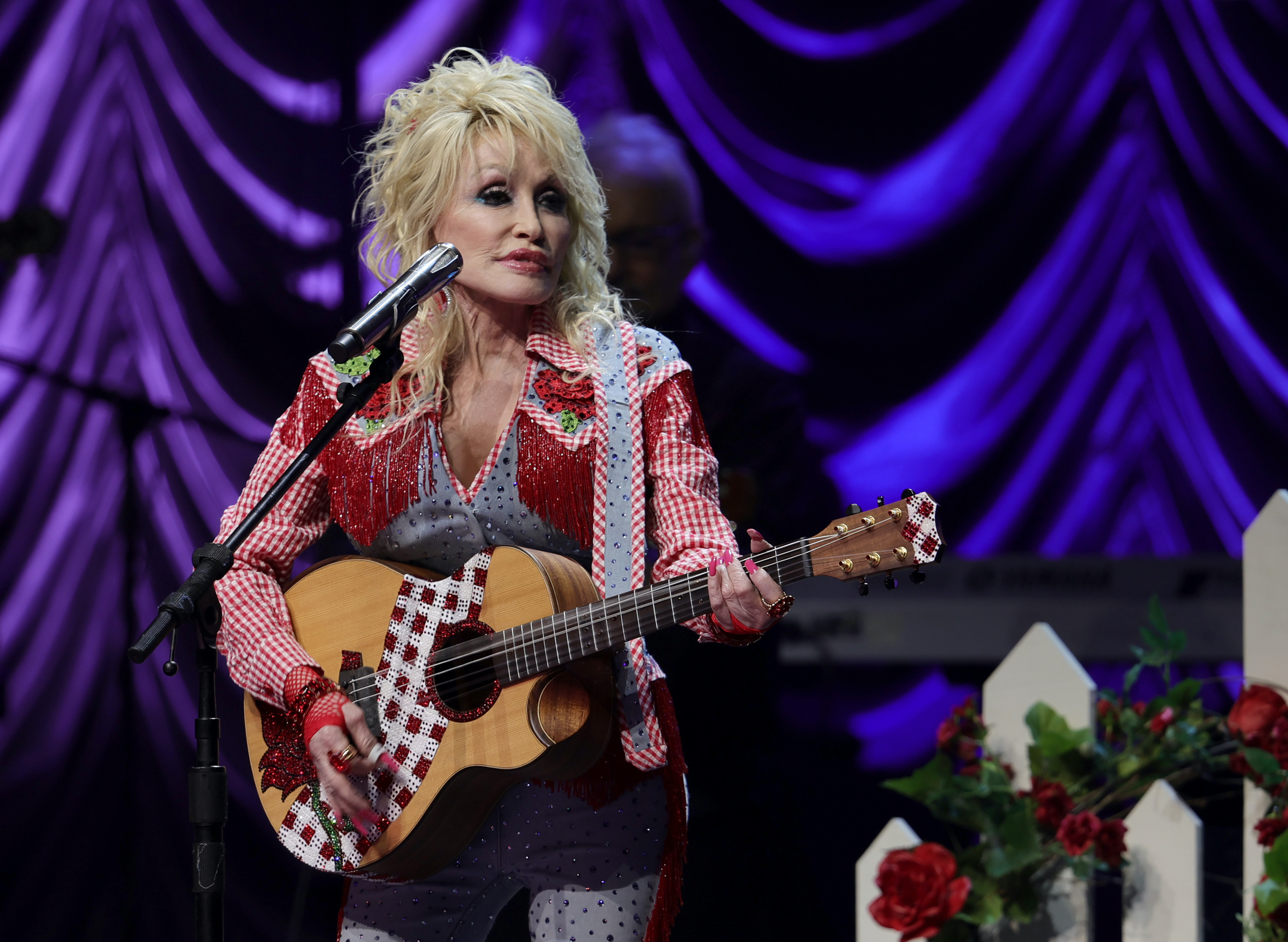 Dolly Parton Teases Her Upcoming Rock Album: ‘I’m A Rock Star Now!’