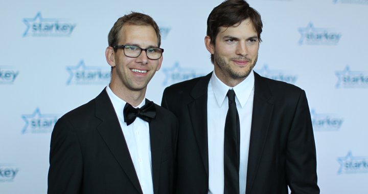 Ashton Kutcher and his twin have brutally honest conversation about past rifts, jealousy – National | Globalnews.ca