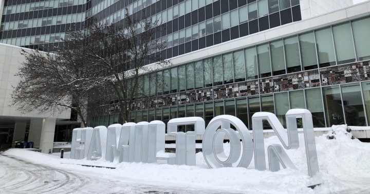 Environment Canada издаде предупреждение за снеговалеж, предупреждавайки жителите на Хамилтън