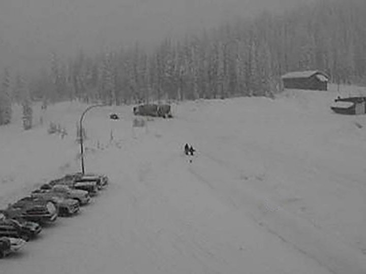 Road and weather conditions at Kootenay Pass along Highway 3 in B.C.’s Southern Interior on Saturday, Dec. 10, 2022. The pass has an elevation of 1,781 metres (5,843 feet).