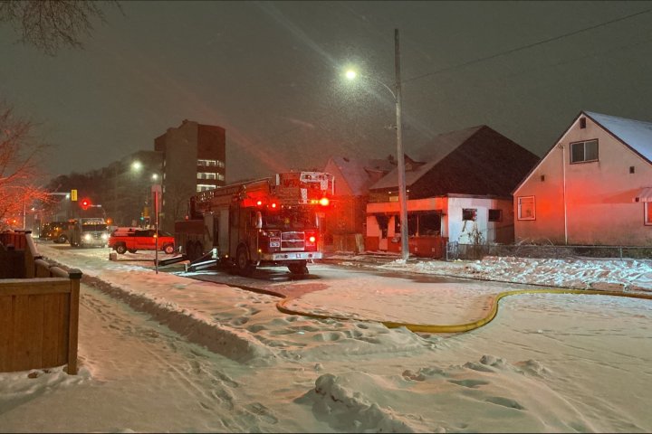 Vacant Winnipeg home to be demolished after overnight blaze