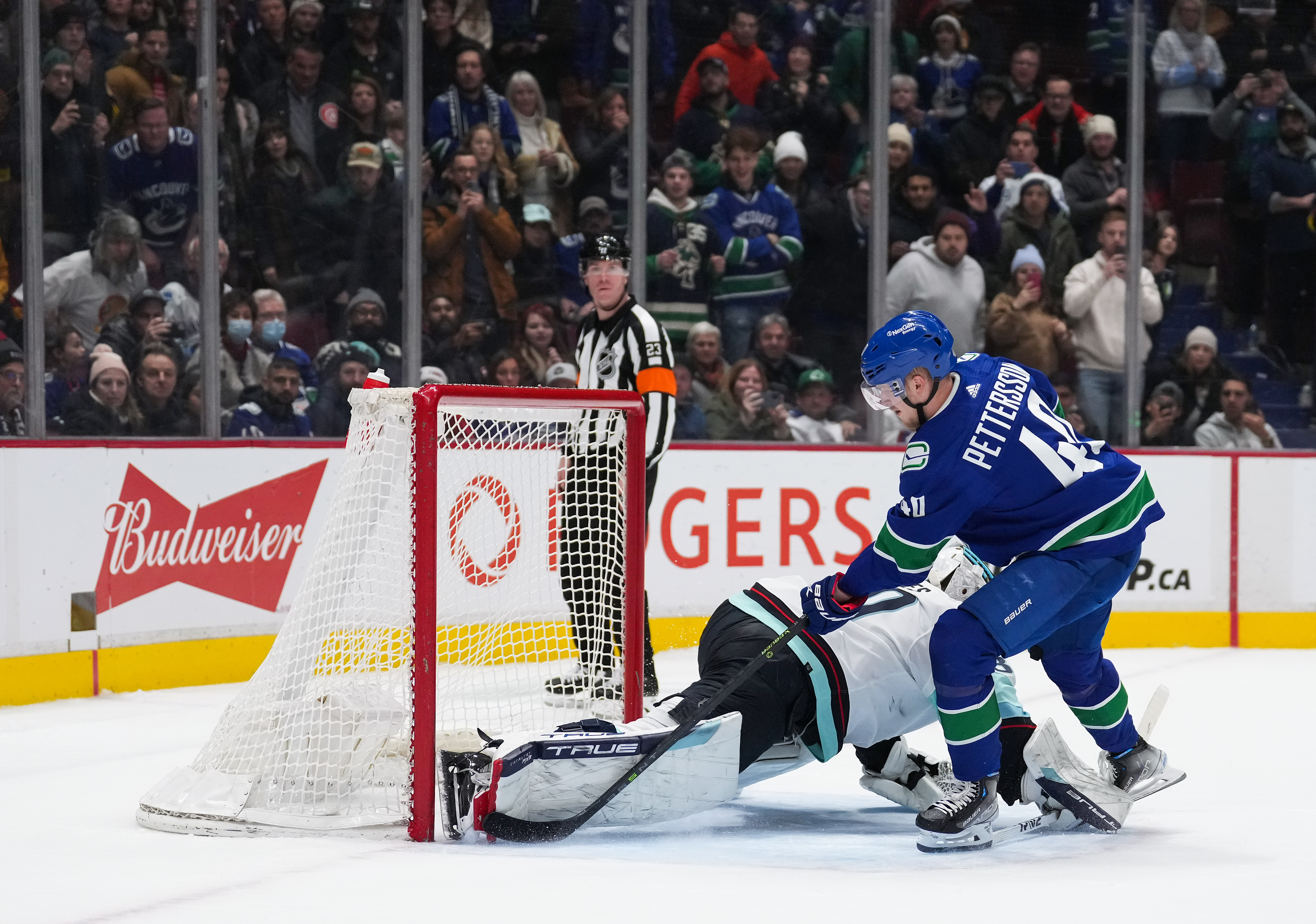 Report: Canucks' Pettersson wants to 'play for a team that's winning