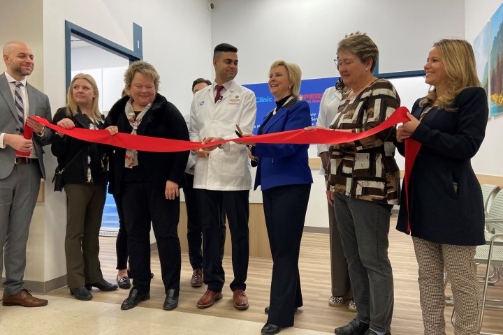 Pharmacist-led walk-in clinic opens in Edmonton area