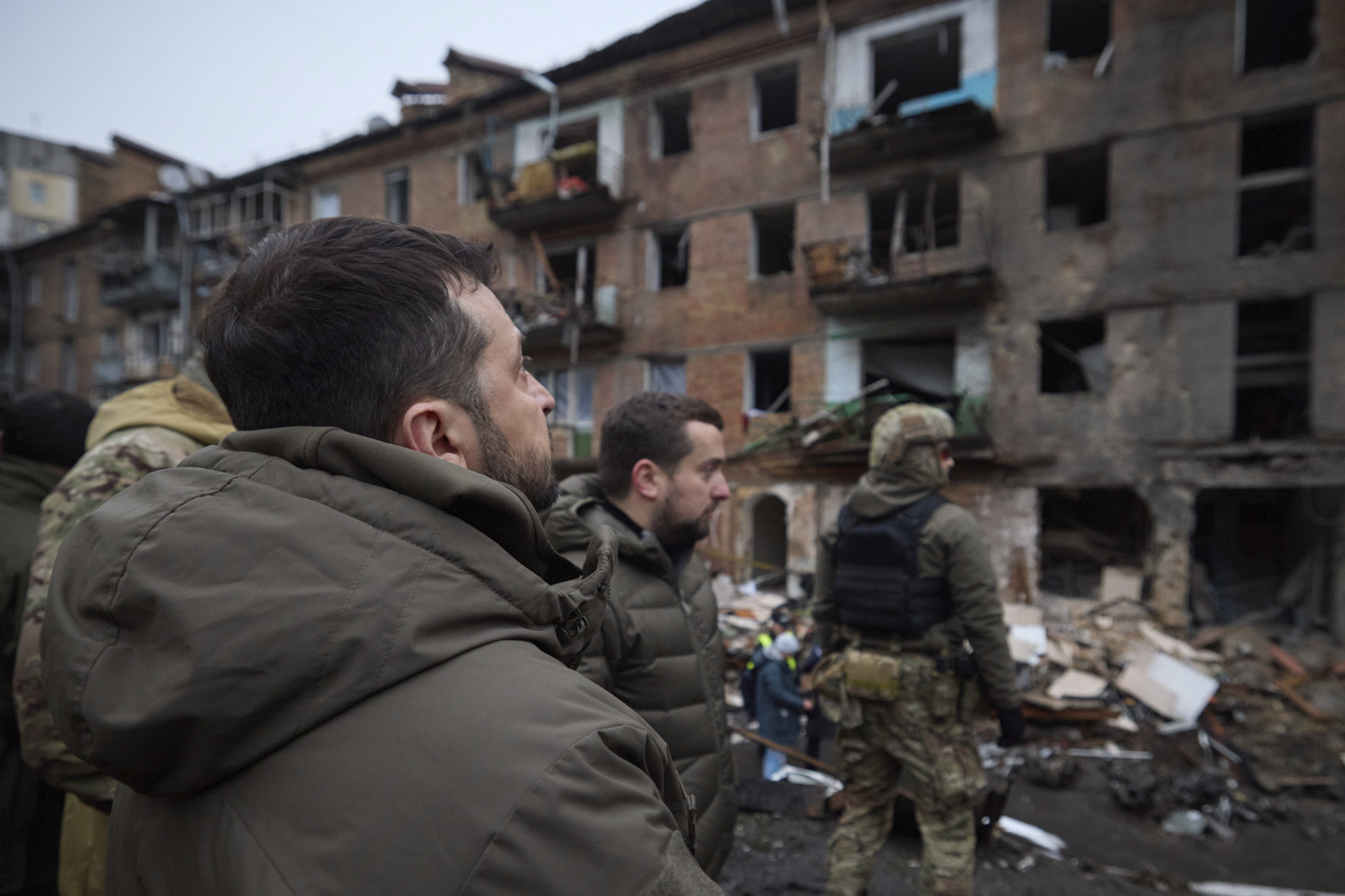 Zelenskyy Visits Ukraine’s Bakhmut, Site Of ‘fierce Battles’ With ...