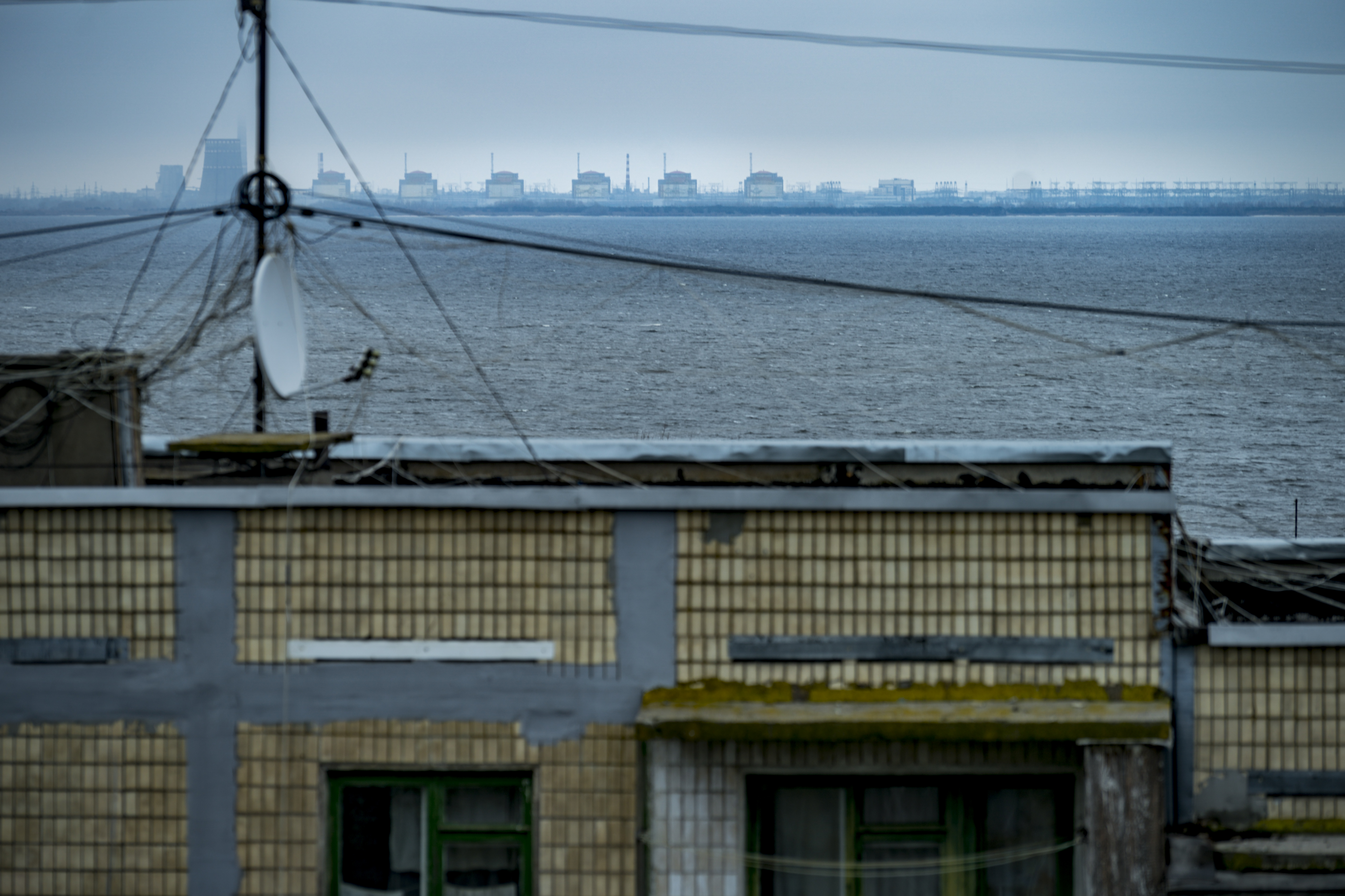 Zaporizhzhia nuclear plant safety zone ‘must stop Ukraine shelling,’ Russia says – National | 24CA News