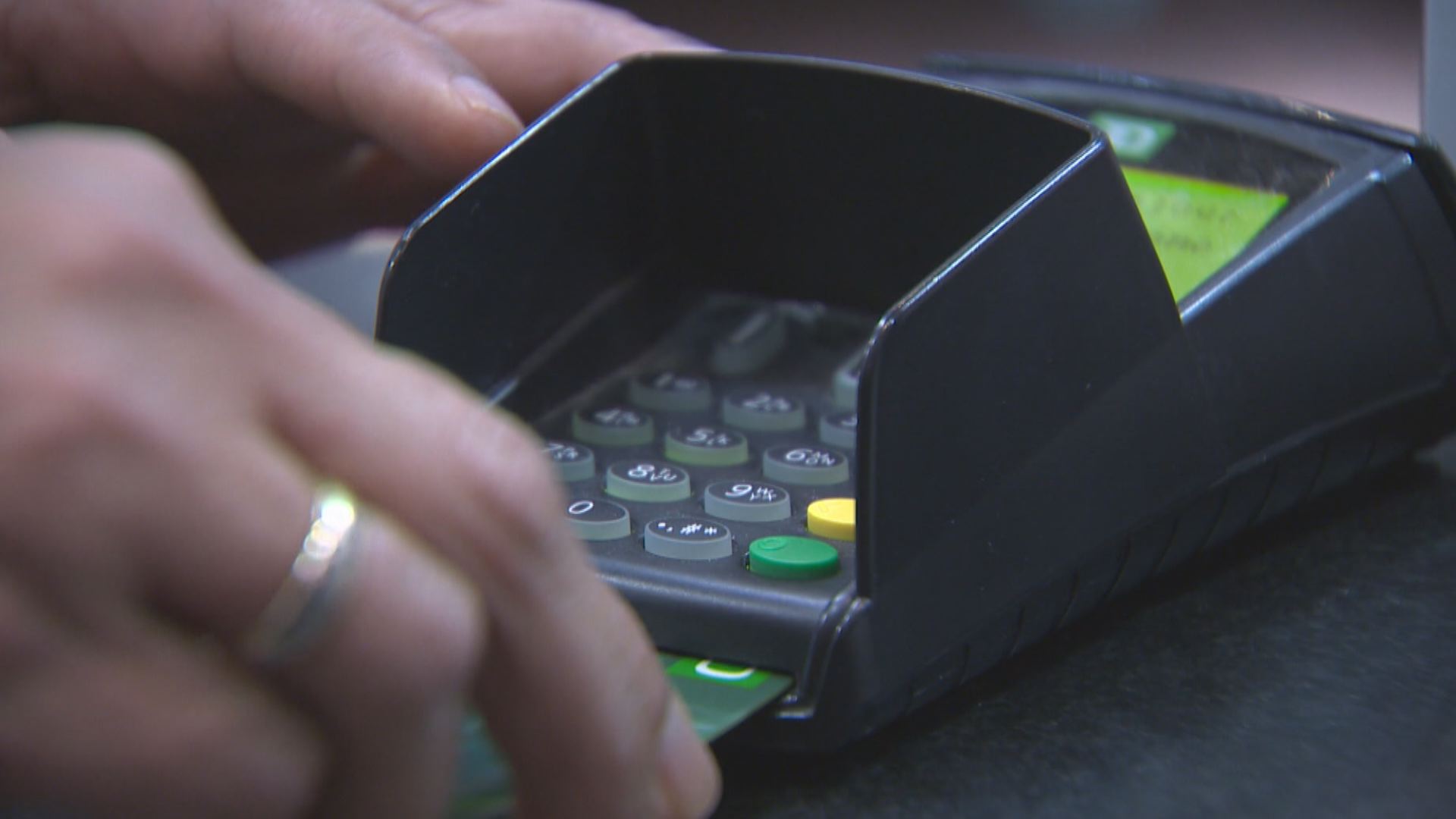 Във вторник лидерите на бизнес общността на B C призоваха политическите