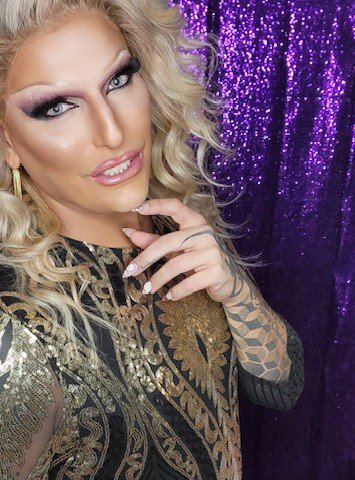 ‘I’m worried for my community’: Ontario drag queen concerned about growing threats, harassment