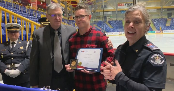 Vernon, B.C. Zamboni driver honoured for lifesaving aid