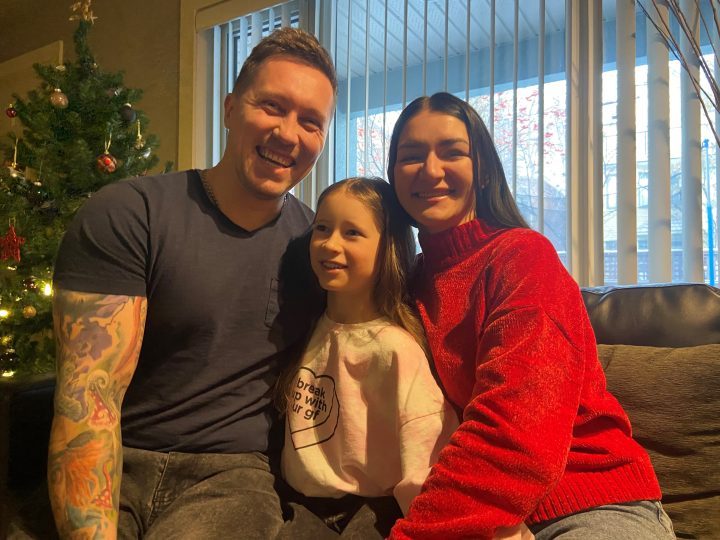 Emotional reunion for Ukrainian family in Calgary – Calgary | 24CA News