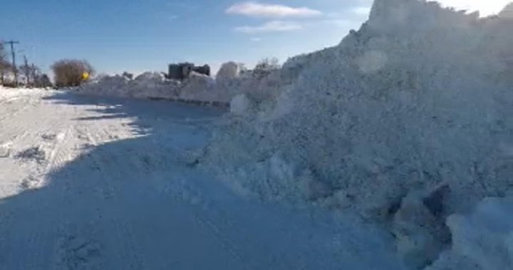 Общински съветник от Уинипег за промяна на бюджетните практики, когато става въпрос за снегопочистване
