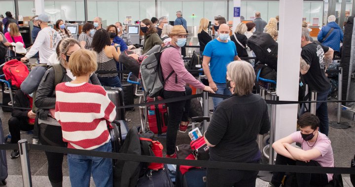 De 600 $ à 2 000 $ : Sunwing quadruple presque l’indemnisation des bagages après les critiques – National
