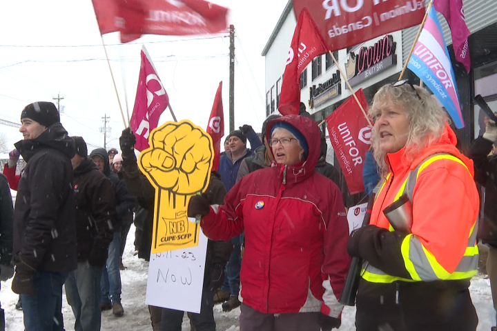 N.B. unions protest strikebreaking legislation across the province