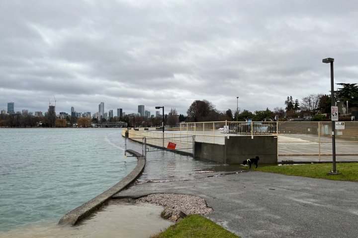 Vancouver closes parts of seawall as region braces for possible flooding