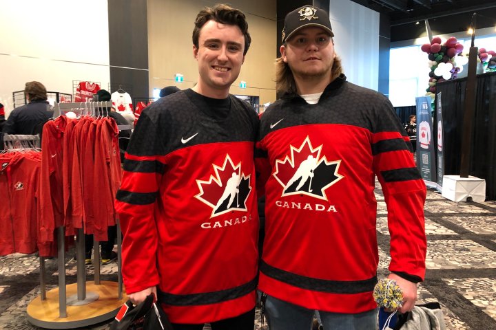 Hockey fans celebrate return of world juniors to Halifax