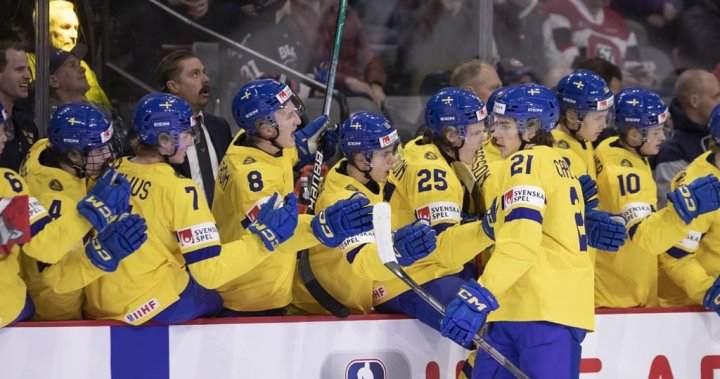 Un but en infériorité numérique mène la Suède à la Finlande en quart de finale mondial junior
