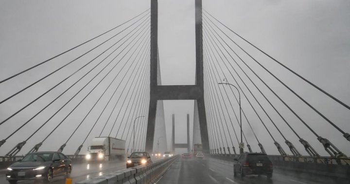 金门大桥现在安装了防自杀屏障，为什么不安装亚历克斯弗雷泽大桥？
