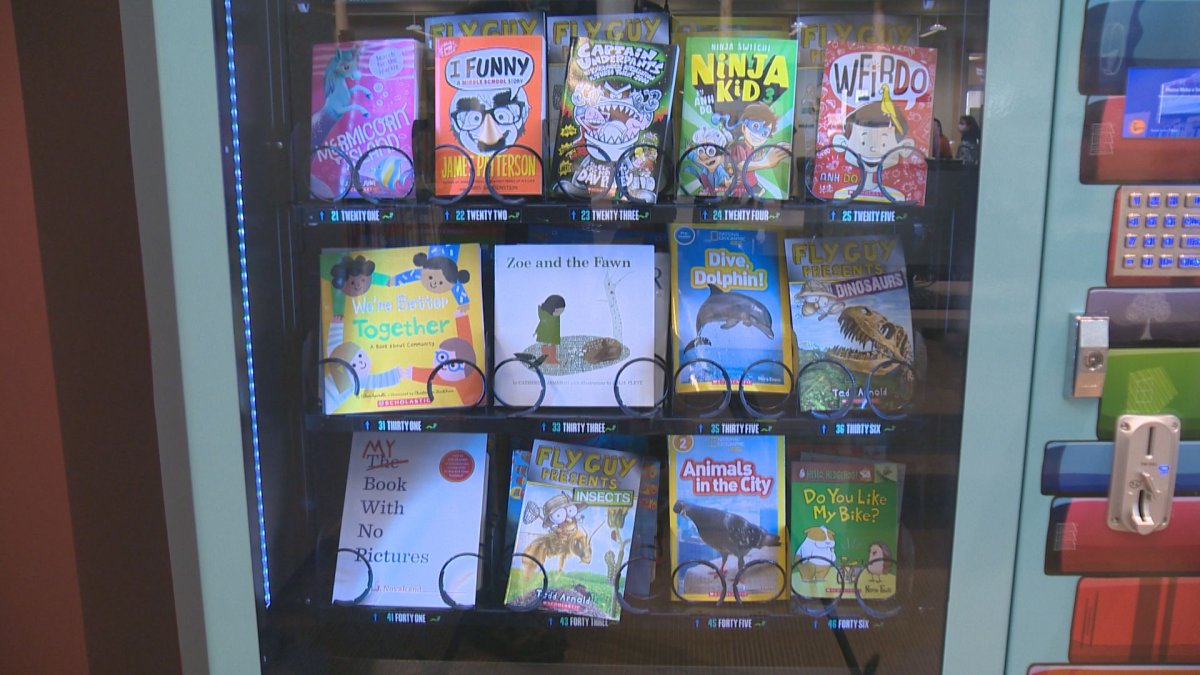 Hold the pop and chips, a new vending machine that dispenses books at a Regina school is causing quite the hype for literacy achievement. 
