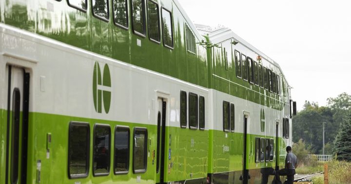 Ontario GO Train doors to close prior to departure time
