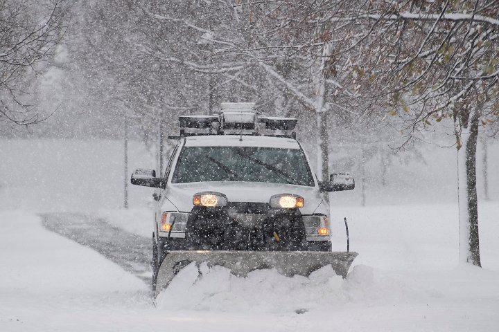 Montreal under snowfall warning, could see up to 25 cm of snow