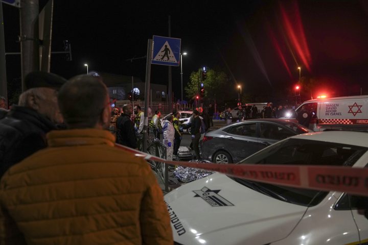 Jerusalem synagogue shooting: At least 7 killed, multiple injured, Israel officials say – National | 24CA News