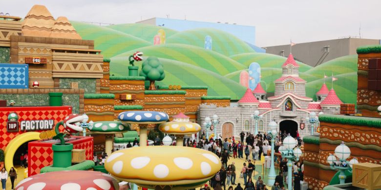 Take a sneak-peek tour of Super Nintendo World, opening next month