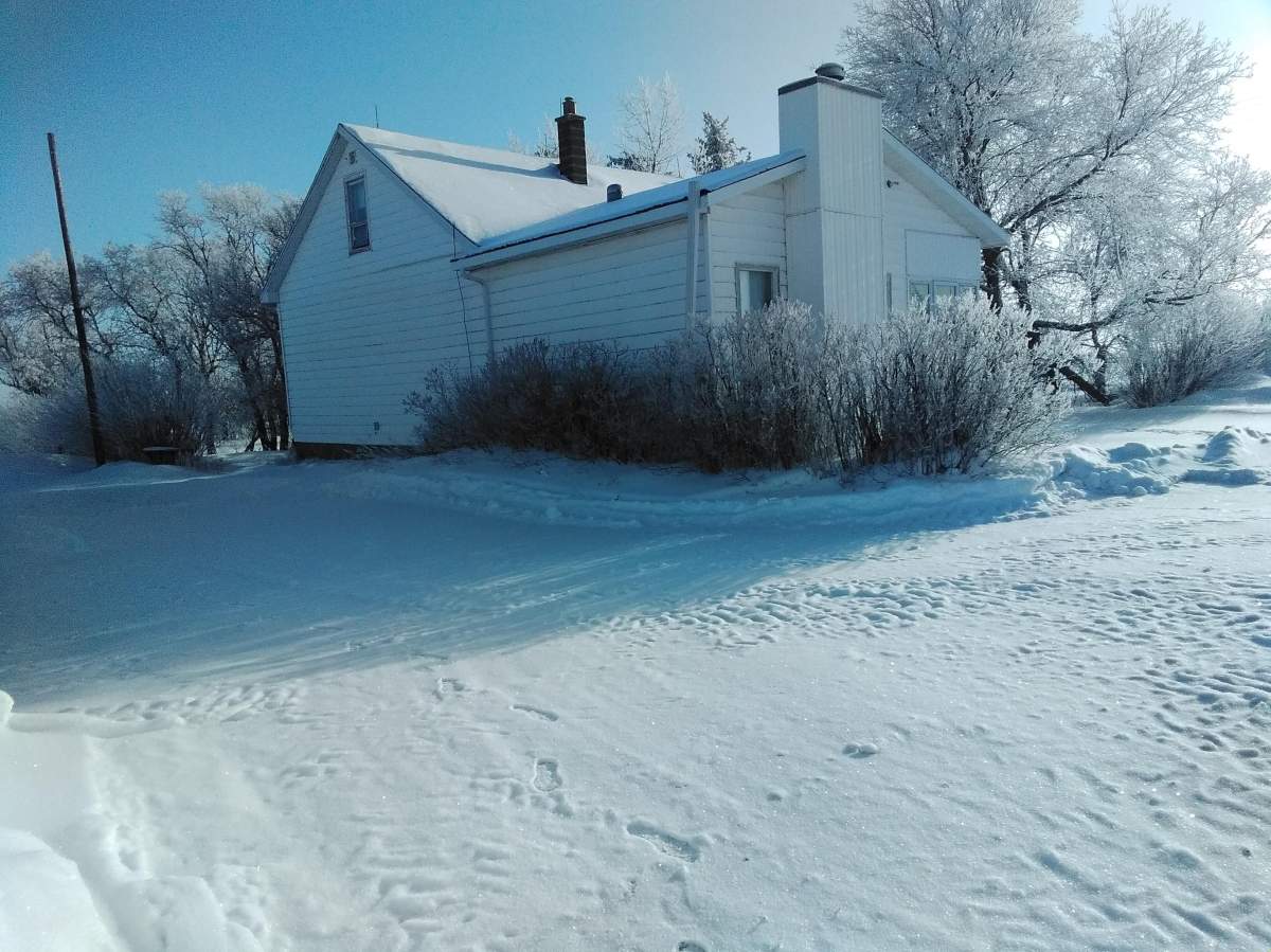 Free house: Social media post offers home give-away in rural Regina - image