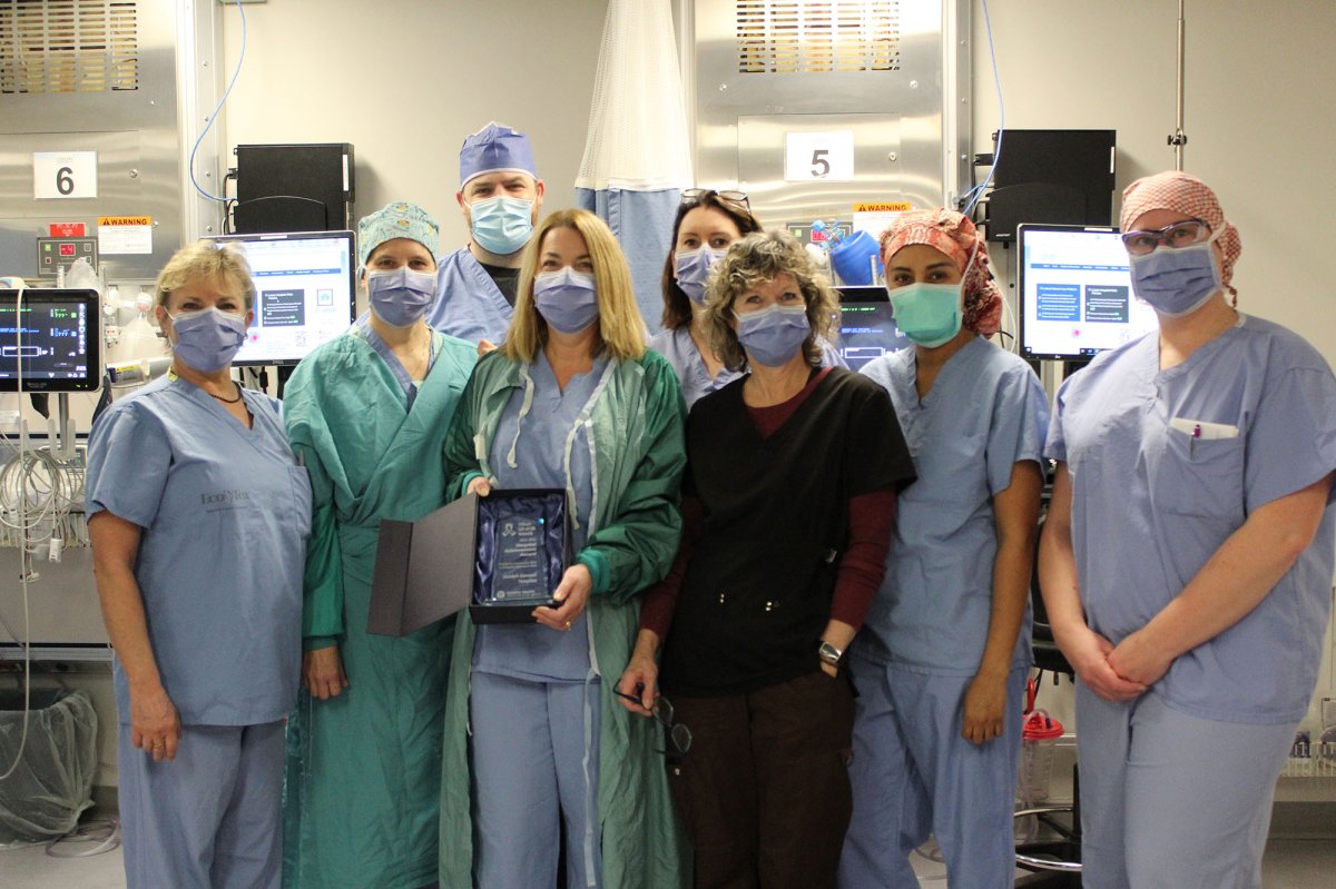 Members of the GGH surgical and intensive care teams received awards for their efforts to increase organ donation.