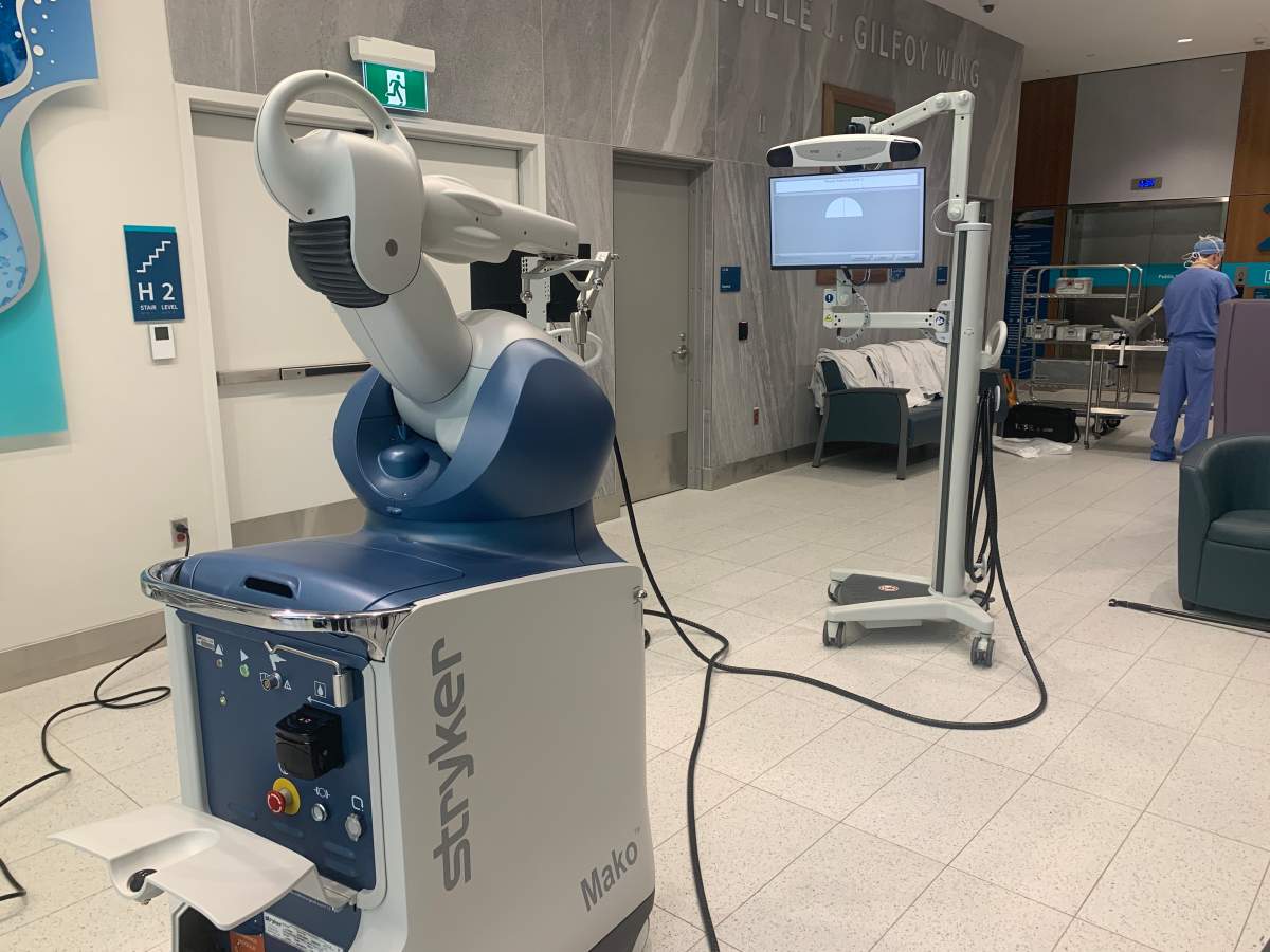The first total hip replacement surgery in Canada using the Mako SmartRobotics System has been completed at the Dartmouth General Hospital.