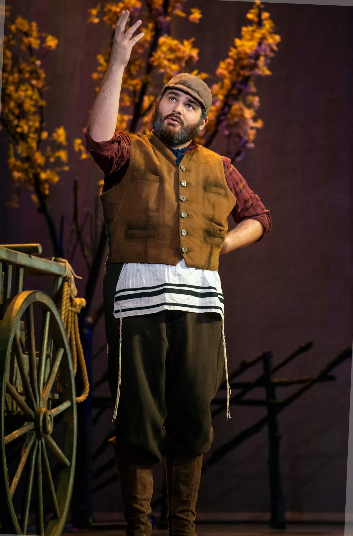 Jonathan Hashmonay (Tevye) in the North American Tour of Fiddler on the Roof.