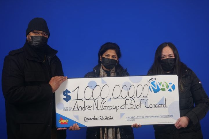 ‘A blessing’: Costco coworkers from Toronto area win big on Lotto Max