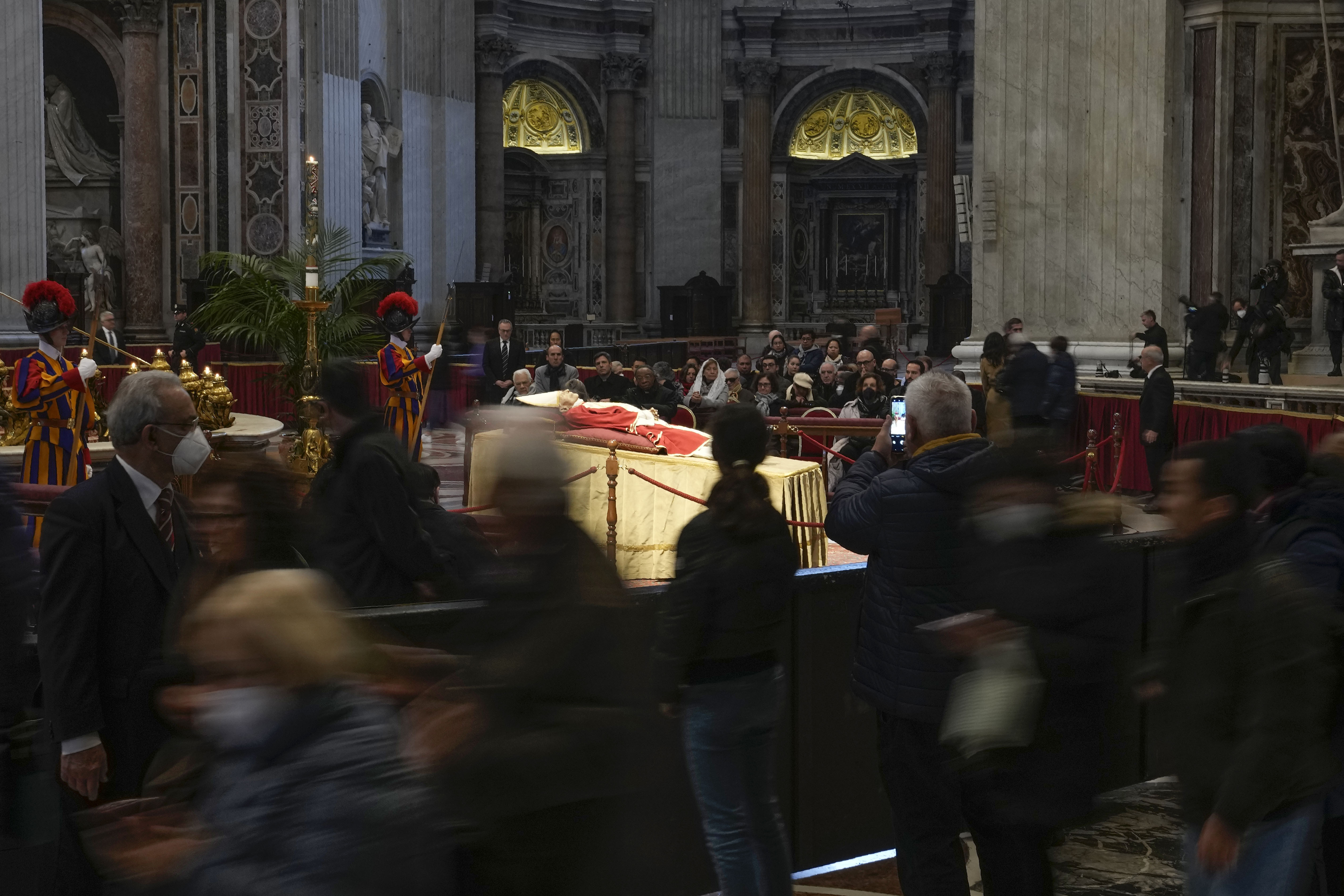 Pope Emeritus Benedict’s Body Arrives In St. Peter’s Basilica For Lying ...