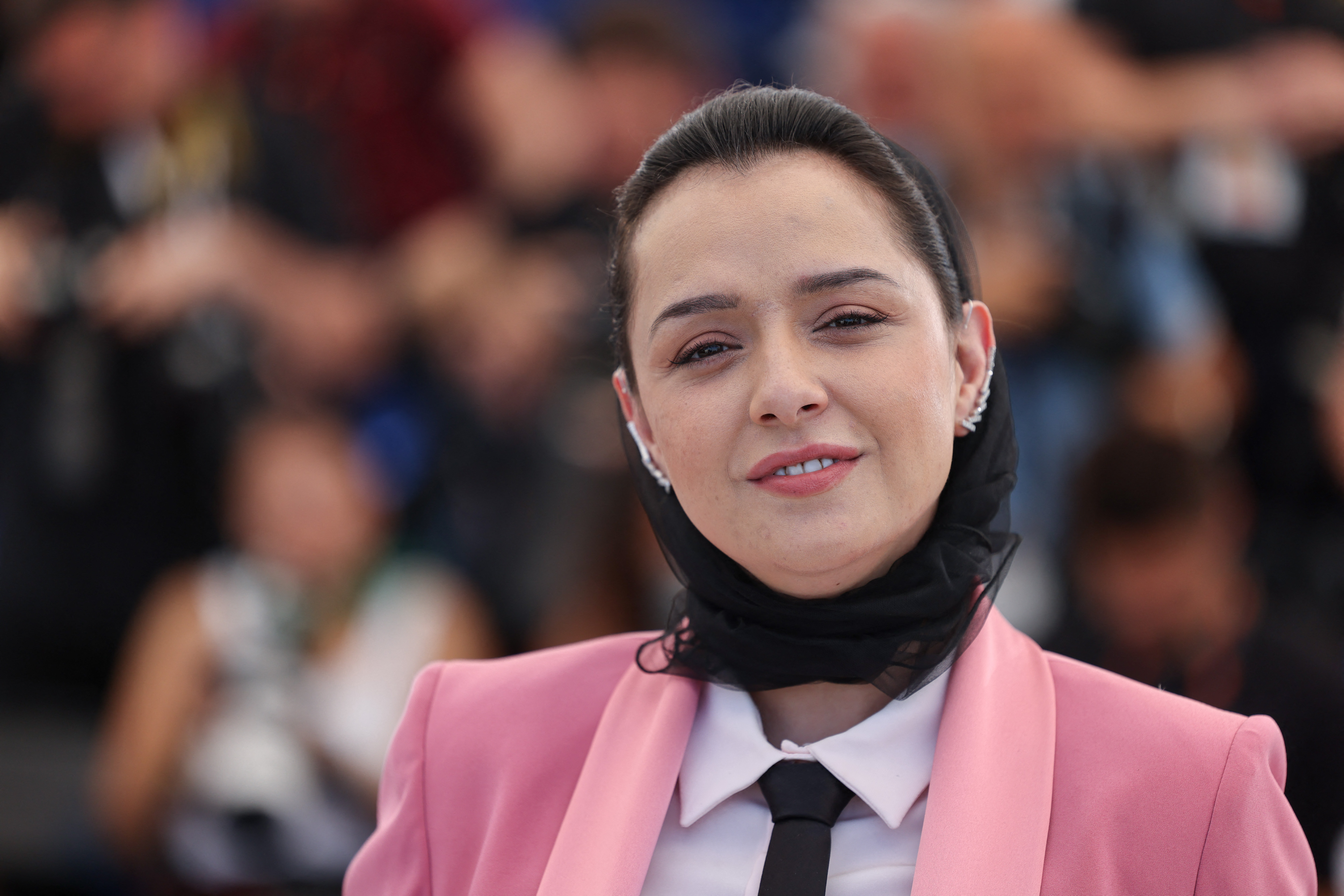 Iran protests: Tehran releases prominent actress who protested executions, reports say – National | 24CA News