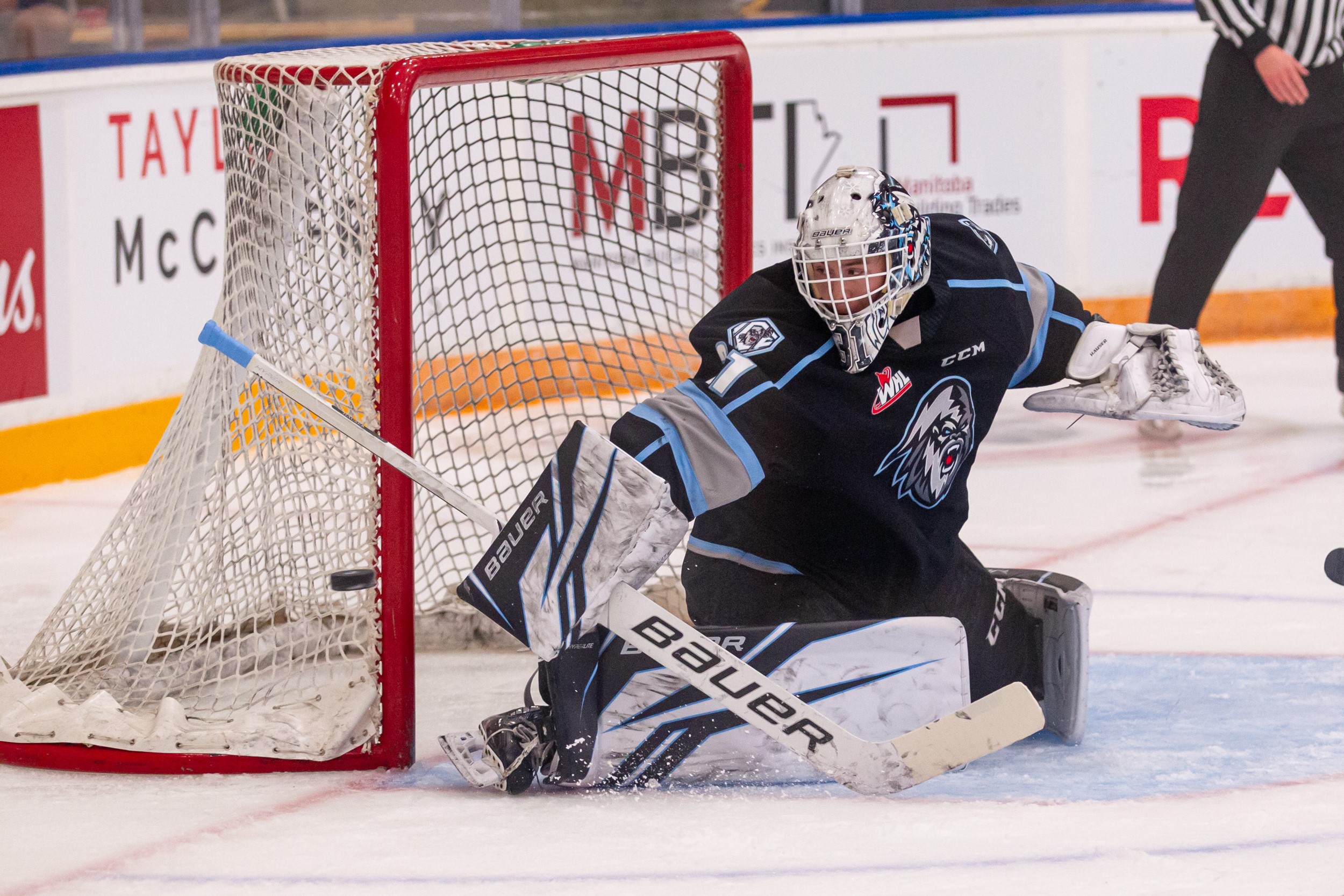 Winnipeg Ice breeze past Blades, one win away from advancing to WHL final