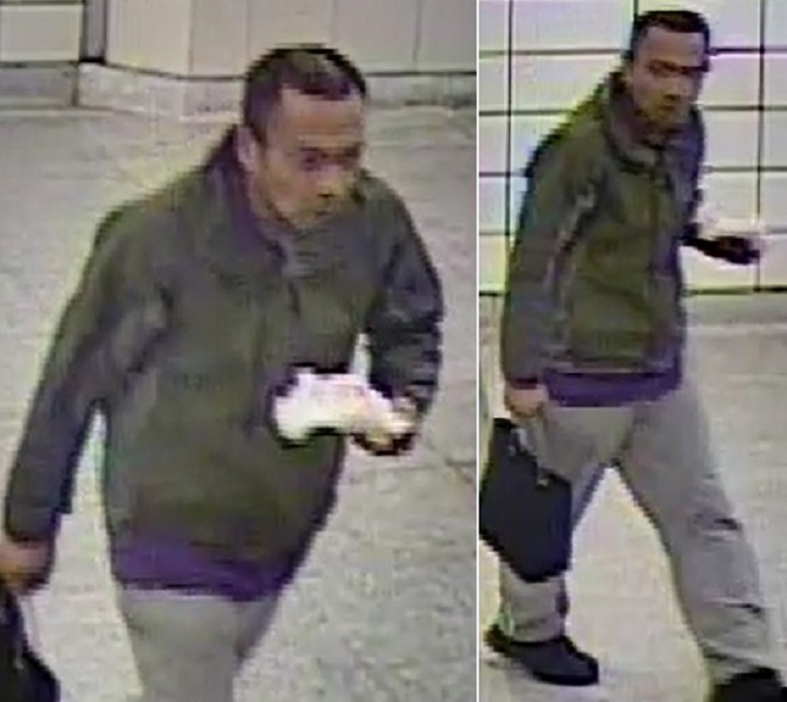 Toronto police are searching for a man who allegedly stole a purse.