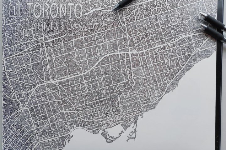 Artist dazzles: draws maps of Canadian cities with one continuous line