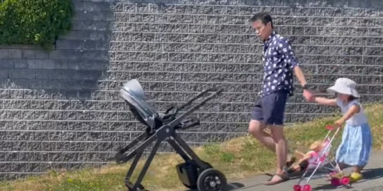 Canadian company's self-driving stroller wins big at this year's CES