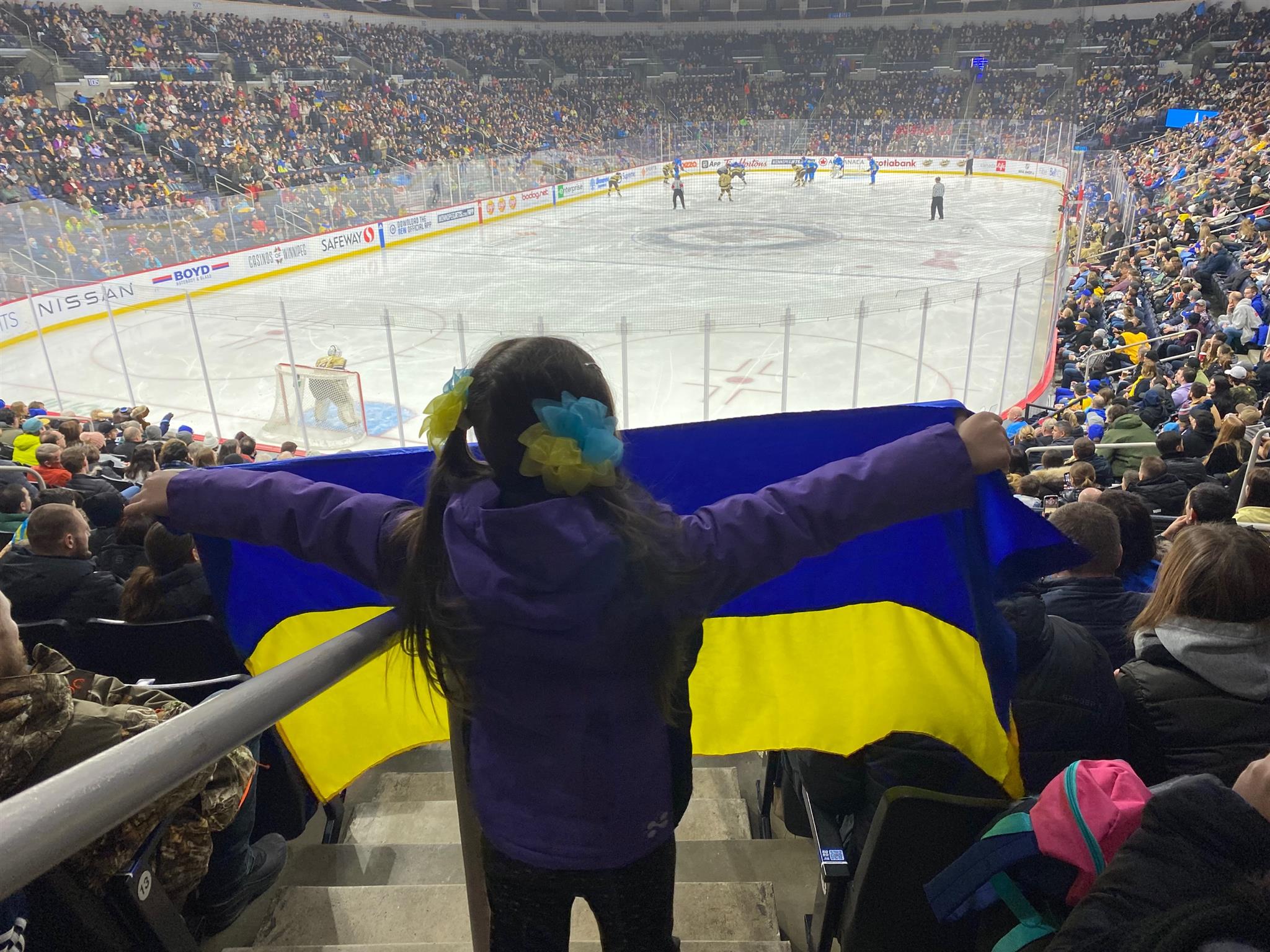 Ukraine versus U of M Bisons game unites hockey fans and humanity – Winnipeg | 24CA News