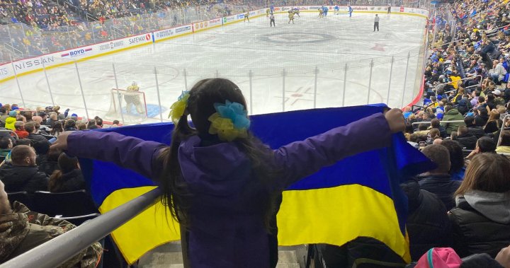 Ukraine versus U of M Bisons game unites hockey fans and humanity