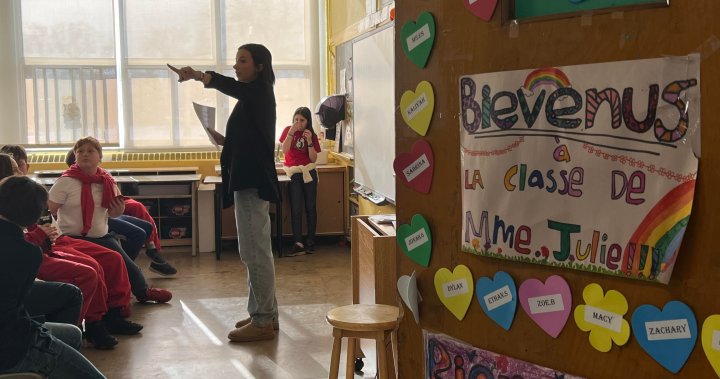 Photo of La Commission scolaire anglophone de Montréal surmonte la pénurie d’enseignants en embauchant du personnel de France – Montréal