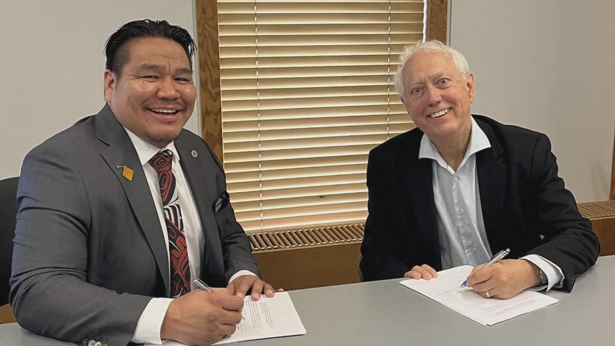 Murray Rankin, Minister of Indigenous Relations and Reconciliation, joined Lake Babine Nation Chief Murphy Abraham to sign the Lake Babine Nation Lands Transfer Agreement.