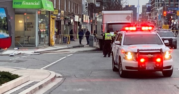 Pedestrian dies from her injuries after being hit by light pole following Toronto crash