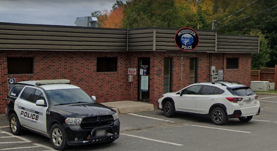 Полицията в Уудсток Нова Британия разследва след като в понеделник